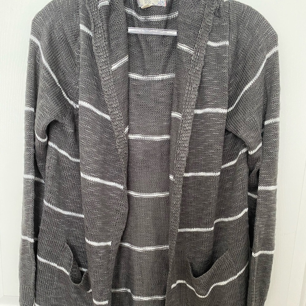 Cardigan - Picture 2 of 2